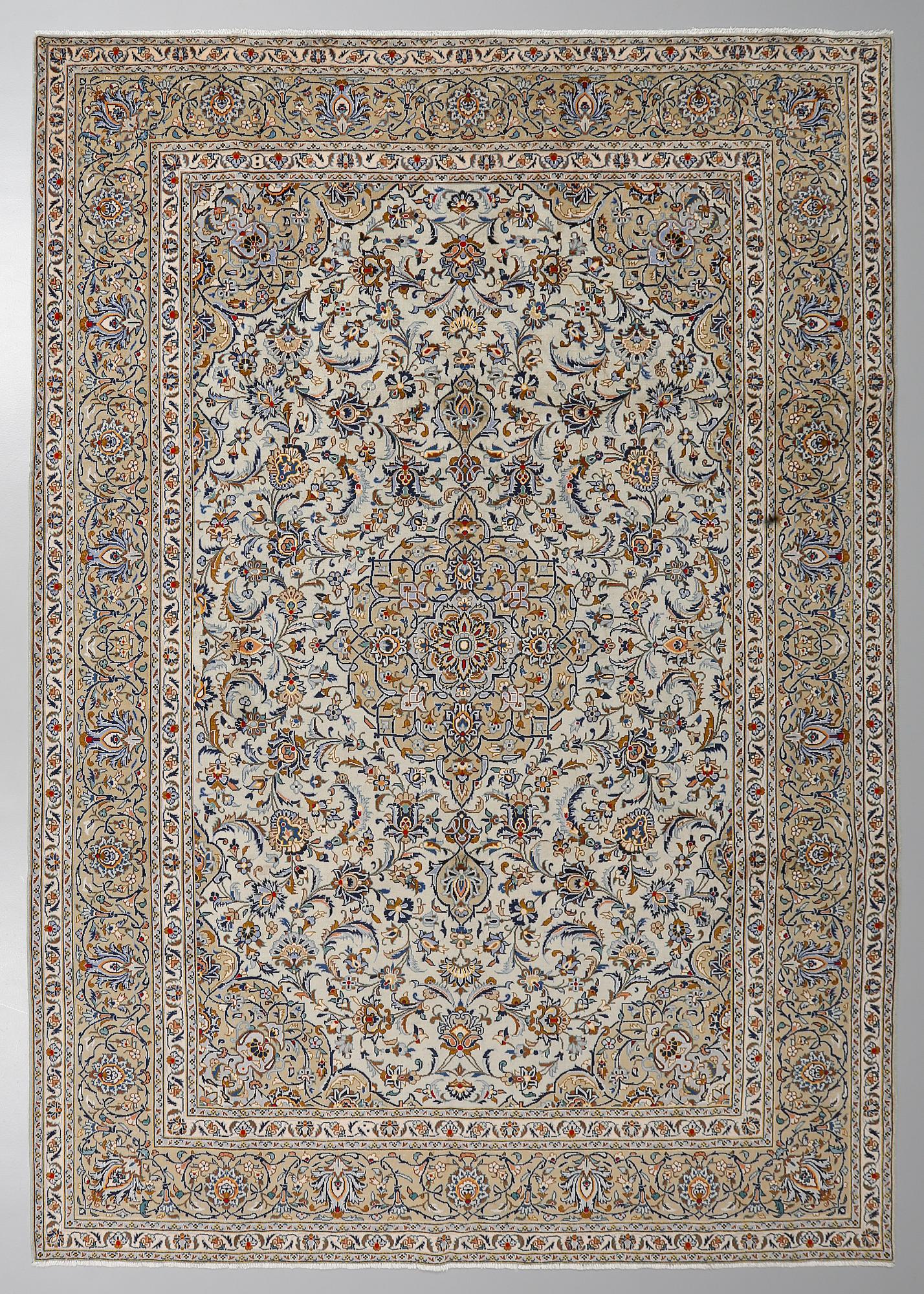 MATTA, Keshan, sent 1900-tal, ca 370x260 cm.