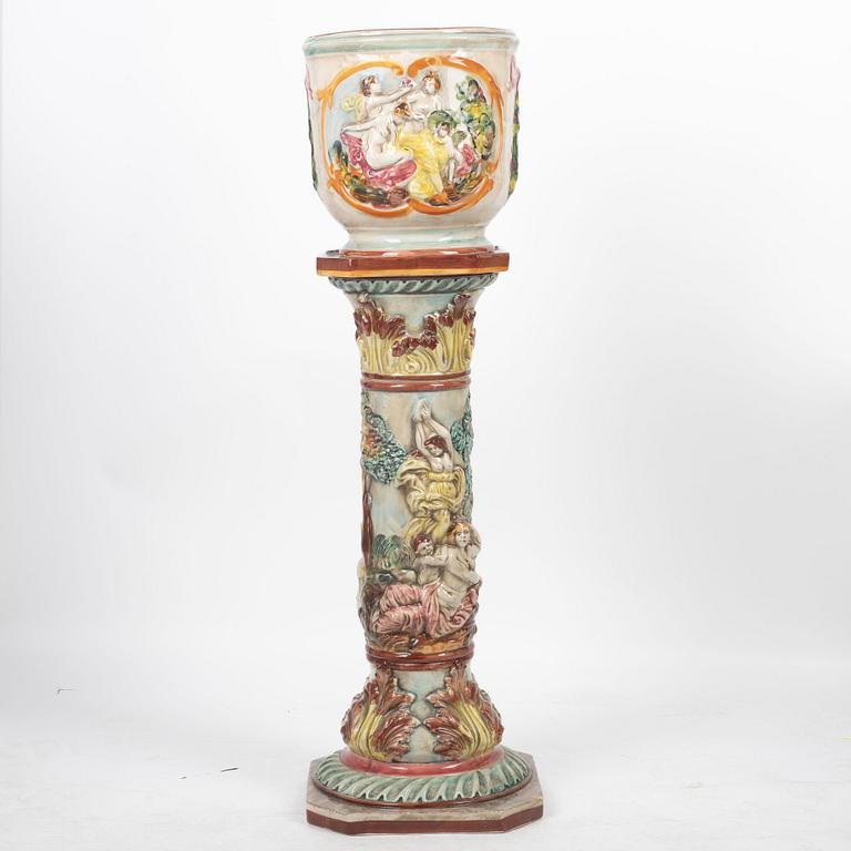 A creamware pedestal, Spain, mid/second half of the 20th century.