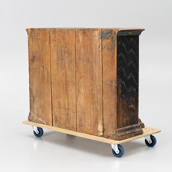 A Swedish folk art cupboard from Hälsingland, early 19th century.