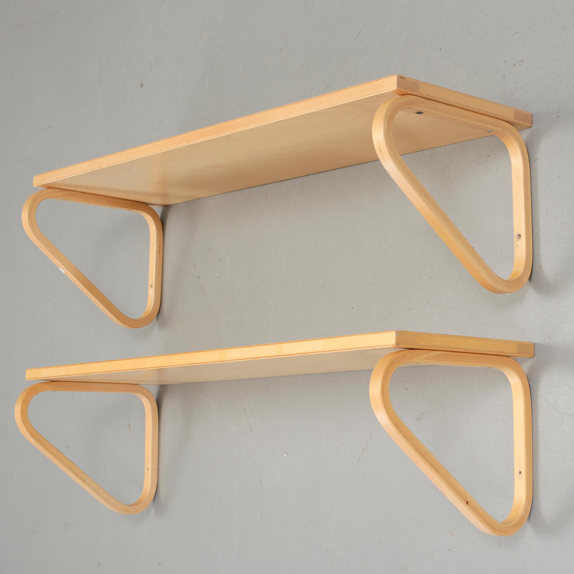 HYLLOR, ett par, Alvar Aalto. Artek.