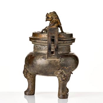 A tripod bronze censer, Ming dynasty (1368-1644).