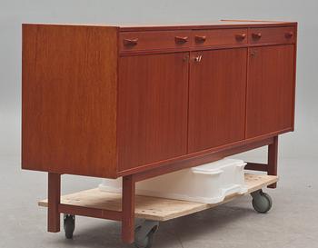 SIDEBOARD, Tibro Ulferts. 1900-talets andra hälft.