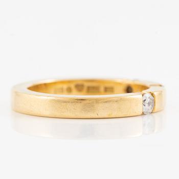 Ring, Engelbert, 18K gold with brilliant-cut diamonds.