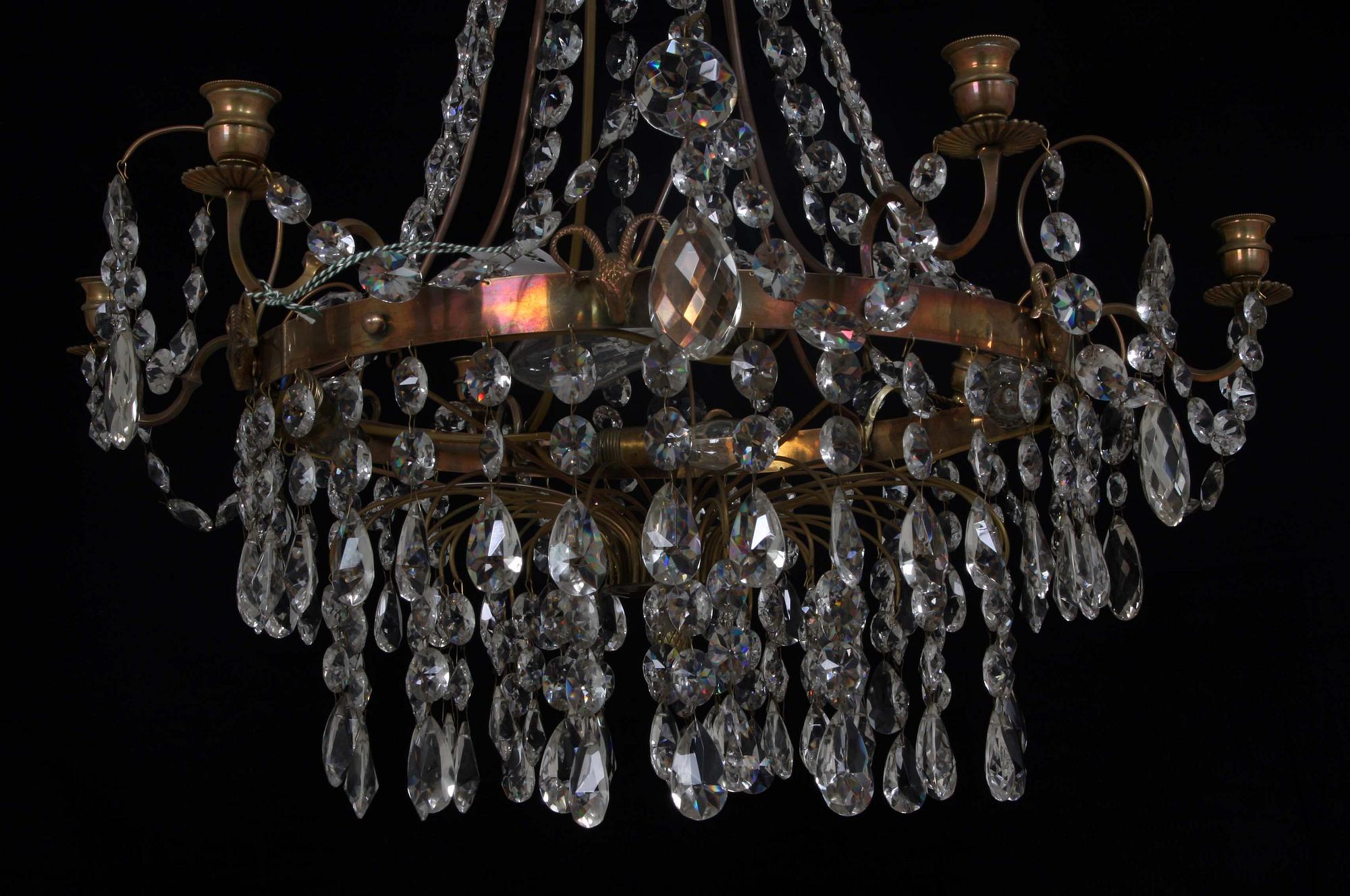 LJUSKRONA, gustaviansk stil. H 82.