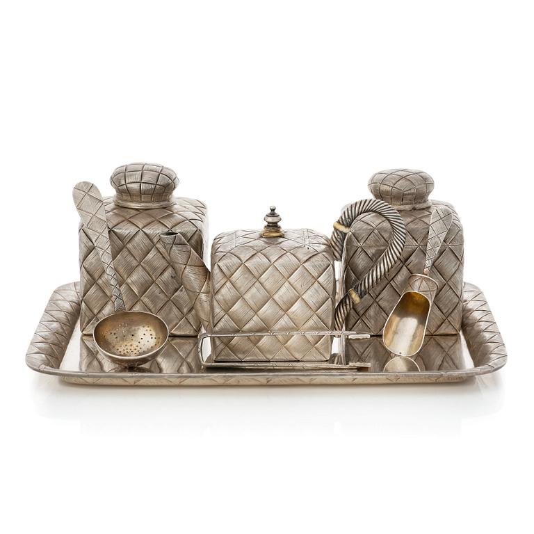 Teservis, trompe l'oeil, 8 delar, silver, av Vasiliy Ivanov, S:t Petersburg 1895.