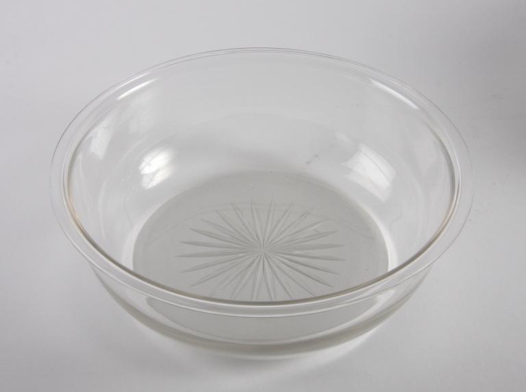 SKÅL med glasinsats, silver, rokokostil, importstämplar.