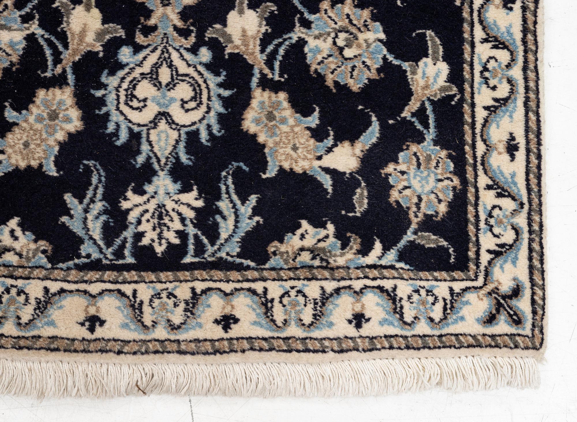 Gallery carpet, Nain, approx. 280 x 77 cm.