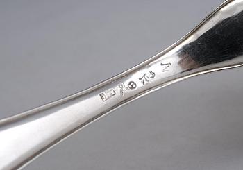 STRÖSKED, silver, Erik Lundberg Örebro 1795. Vikt 60 g.