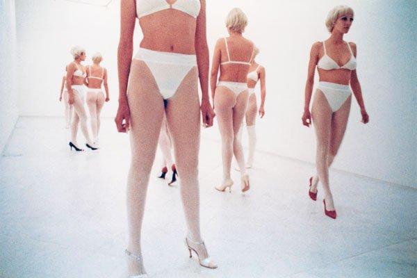 Vanessa Beecroft, "VB 26 Lia Rumma, Naples", 1997.