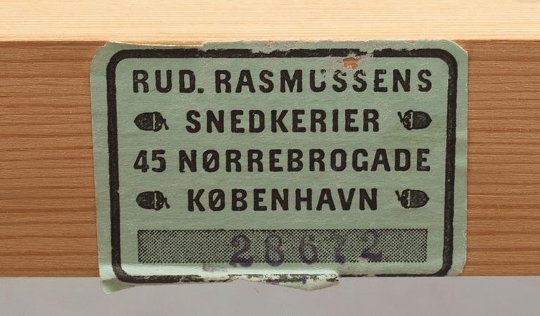 HYLLSEKTIONER, 2 st, Mogens Koch, Rud. Rasmussen, Danmark.