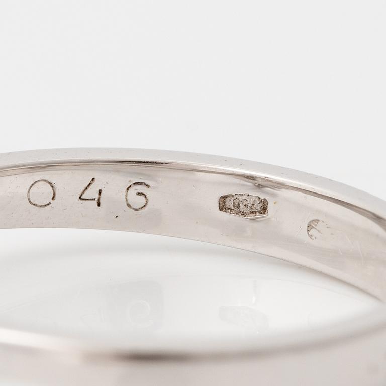 Ring, 18K white gold set with a brilliant-cut diamond, 0.46 ct according to engraving.