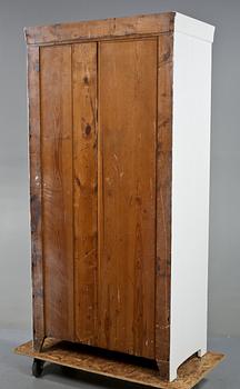 KLÄDSKÅP, jugend, 1900-talets början.