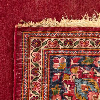 A semiantique Kashan carpet ca 213x134 cm.