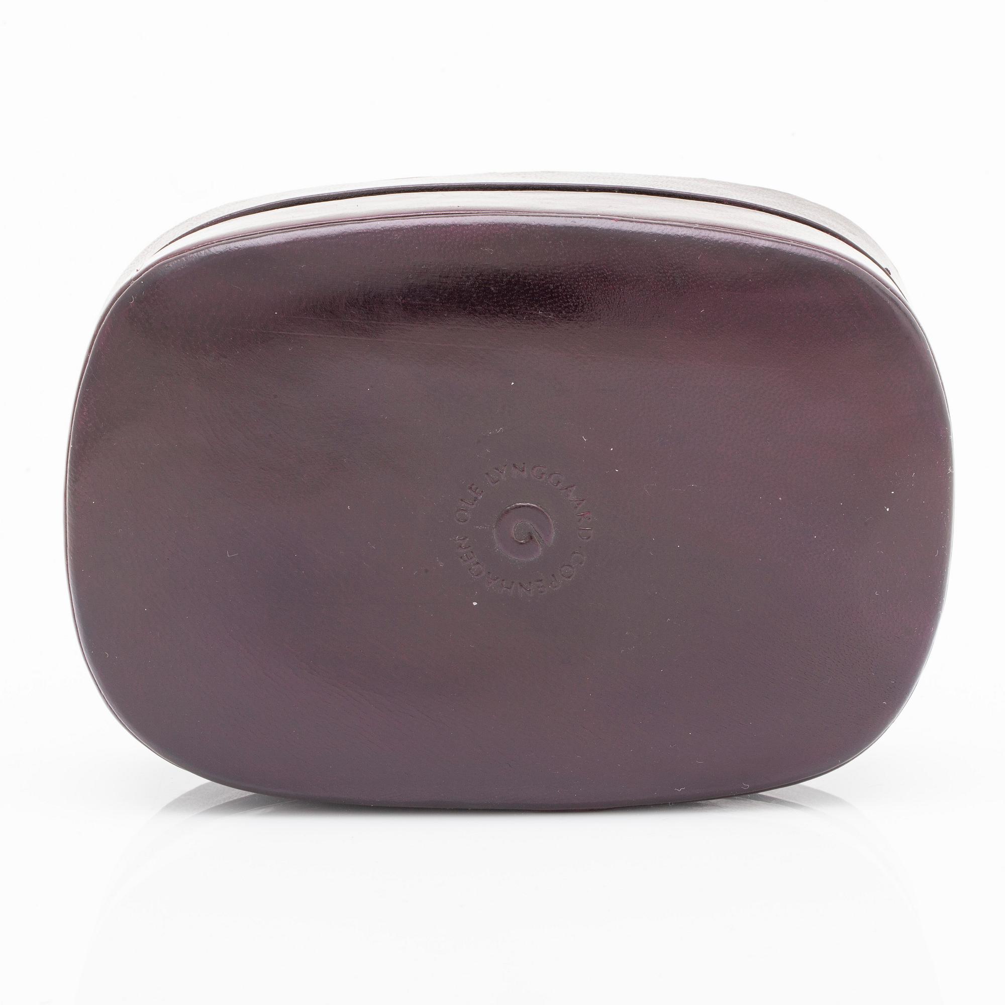 Ole Lynggaard, necklace faceted onyxbeads and clasp 18K gold, dustbag and original case.