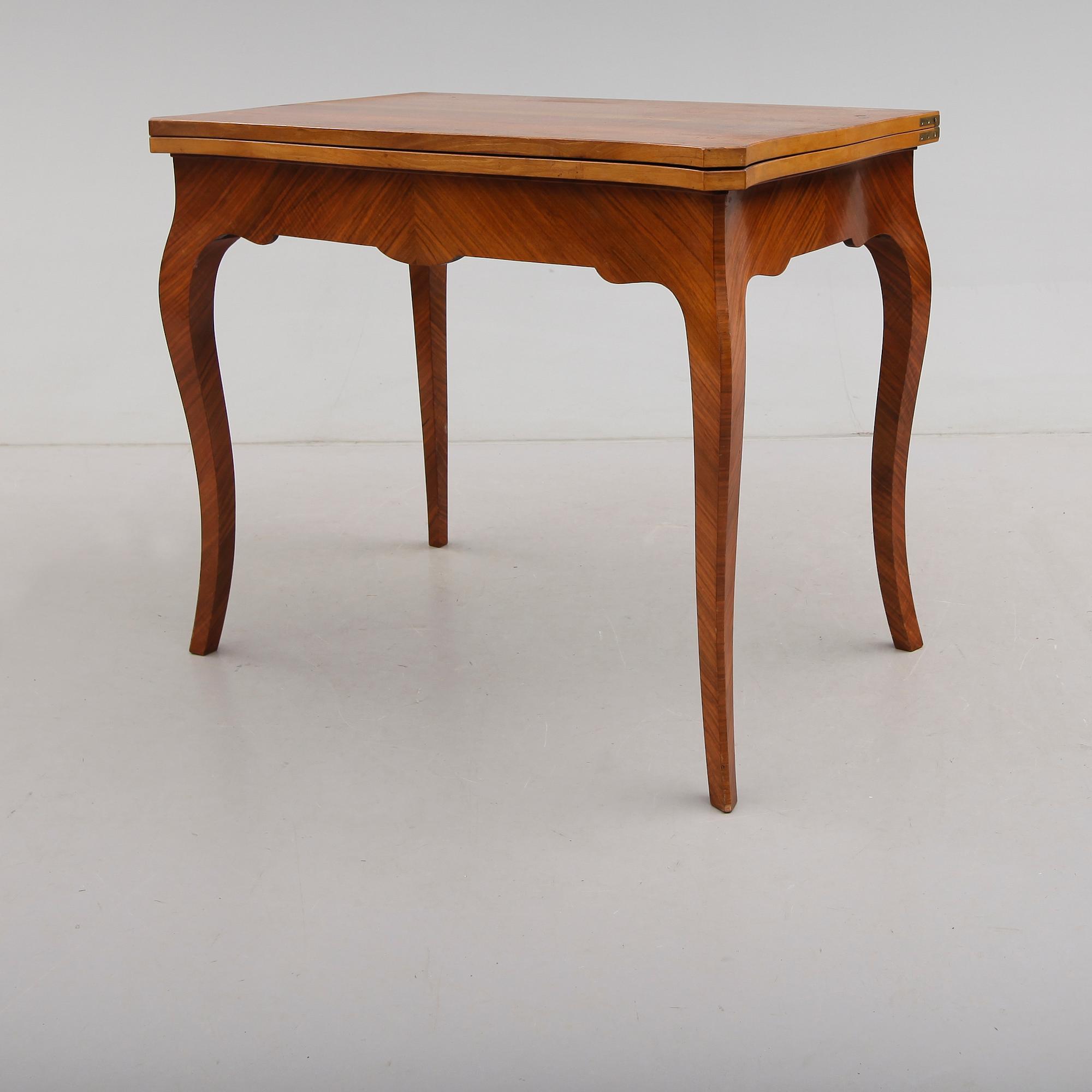 SPELBORD, rokokostil, 1900-talets första hälft.