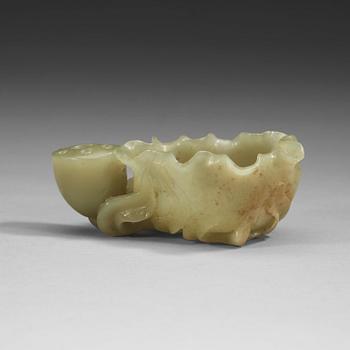 1417. A Chinese nephrite brushwasher.