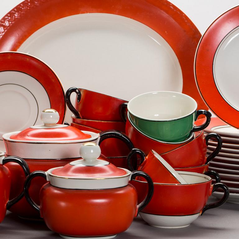 KAFFE/TESERVIS, ca 41 delar, porslin, bl.a. "Karneval", Helmer Ringström, Gefle, 1900-talets första hälft.