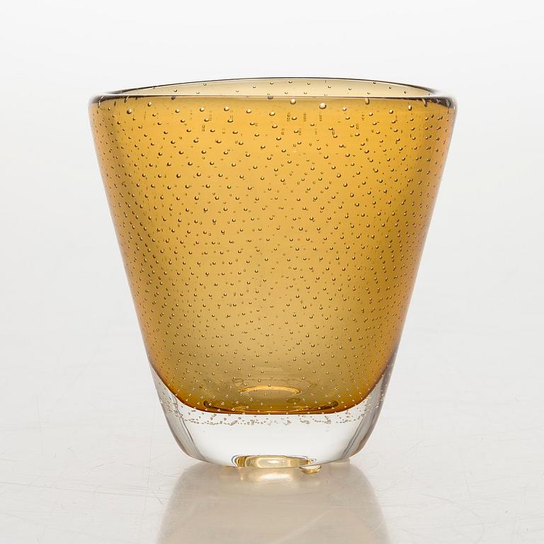 Gunnel Nyman, vas, modell "GN 3", signerad G. Nyman Nuutajärvi Notsjö.