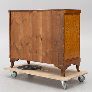 A chest of drawers, 19th century.