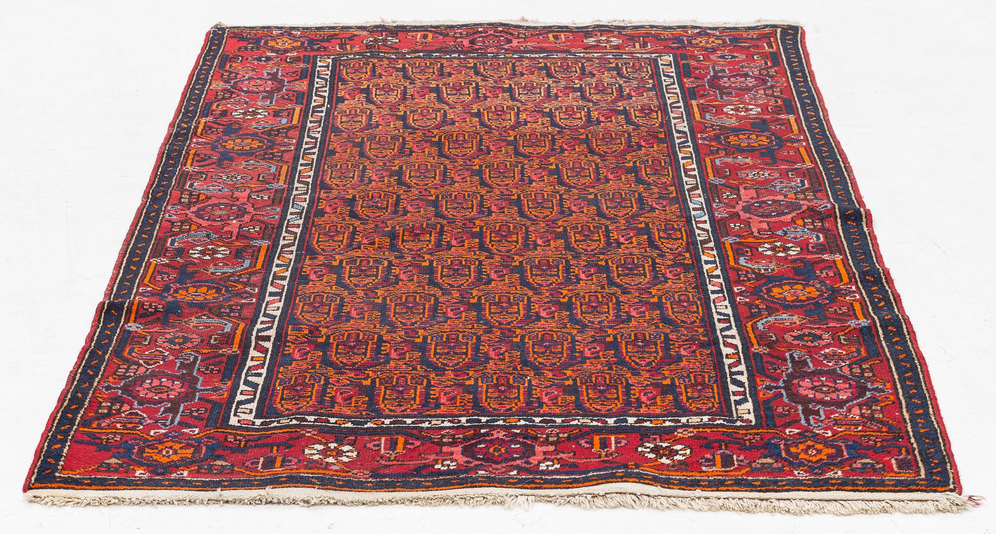 Matta, old Hamadan,, ca 194 x 125 cm.