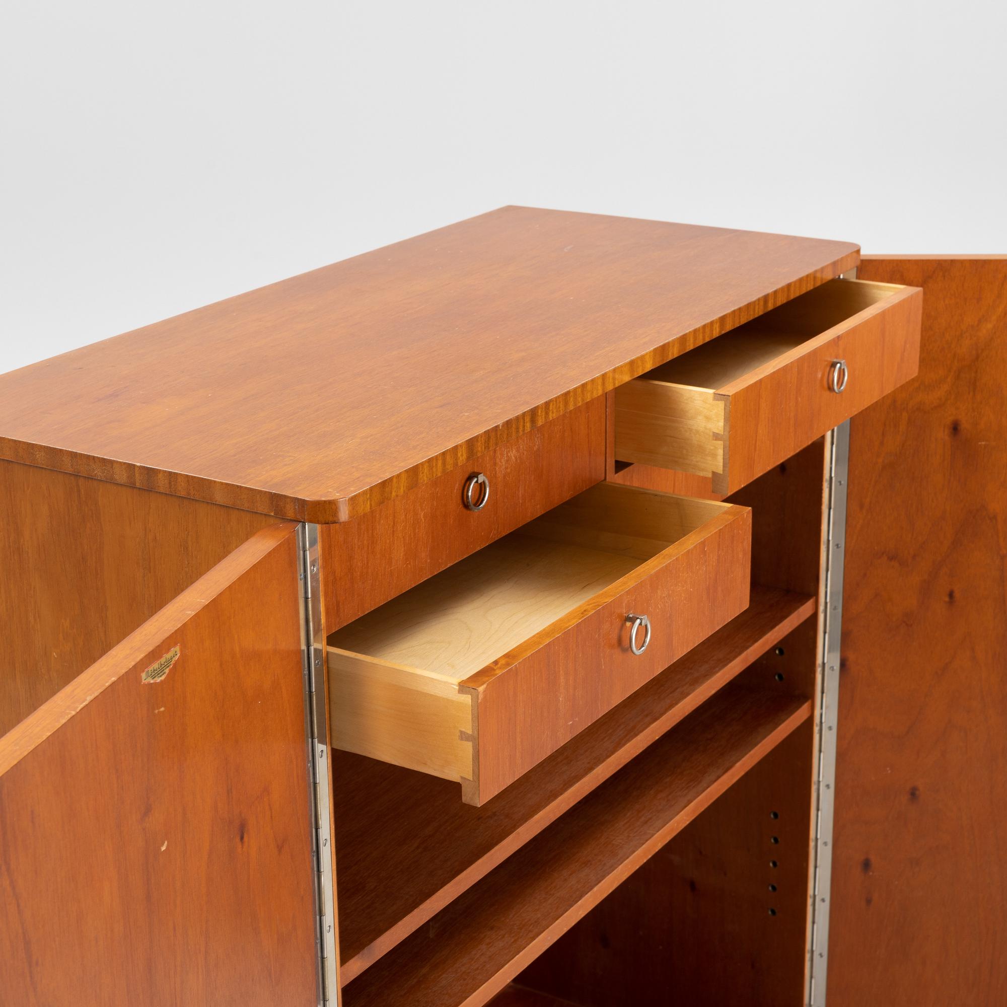 Skåp, Swedish Modern, Tranås Möbelfabrik AB, 1940-tal.