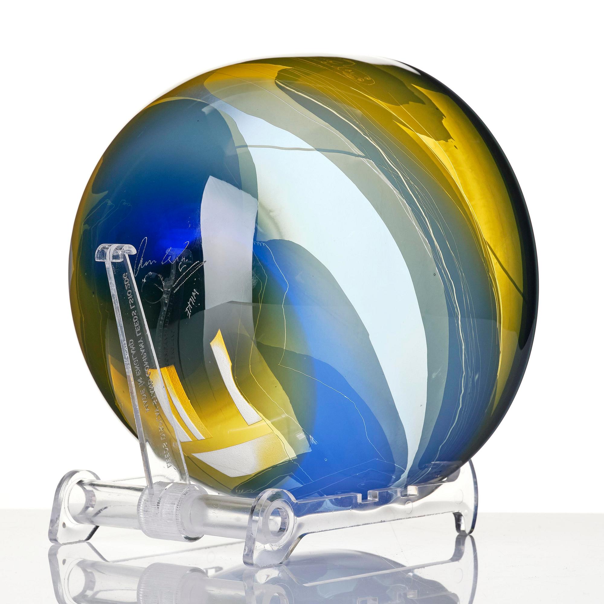 Ann Wolff, a glass bowl, Stenhytta Glass Studio, Transjö, glassblower Wilke Adolfsson.