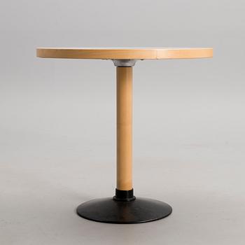 ALVAR AALTO, pöytä malli P90B, Artek, 1900-luvun loppu.