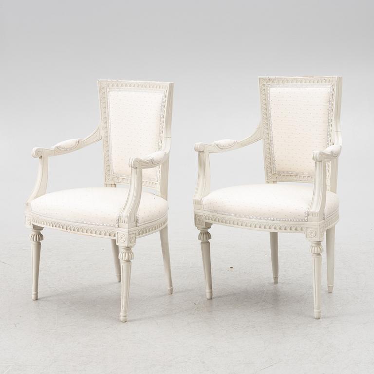 Karmstolar ett par, gustavianska, 17/1800-tal.