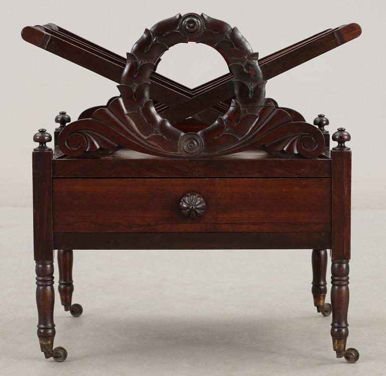 TIDNINGSSTÄLL, sk Canterbury. England, ca 1825.