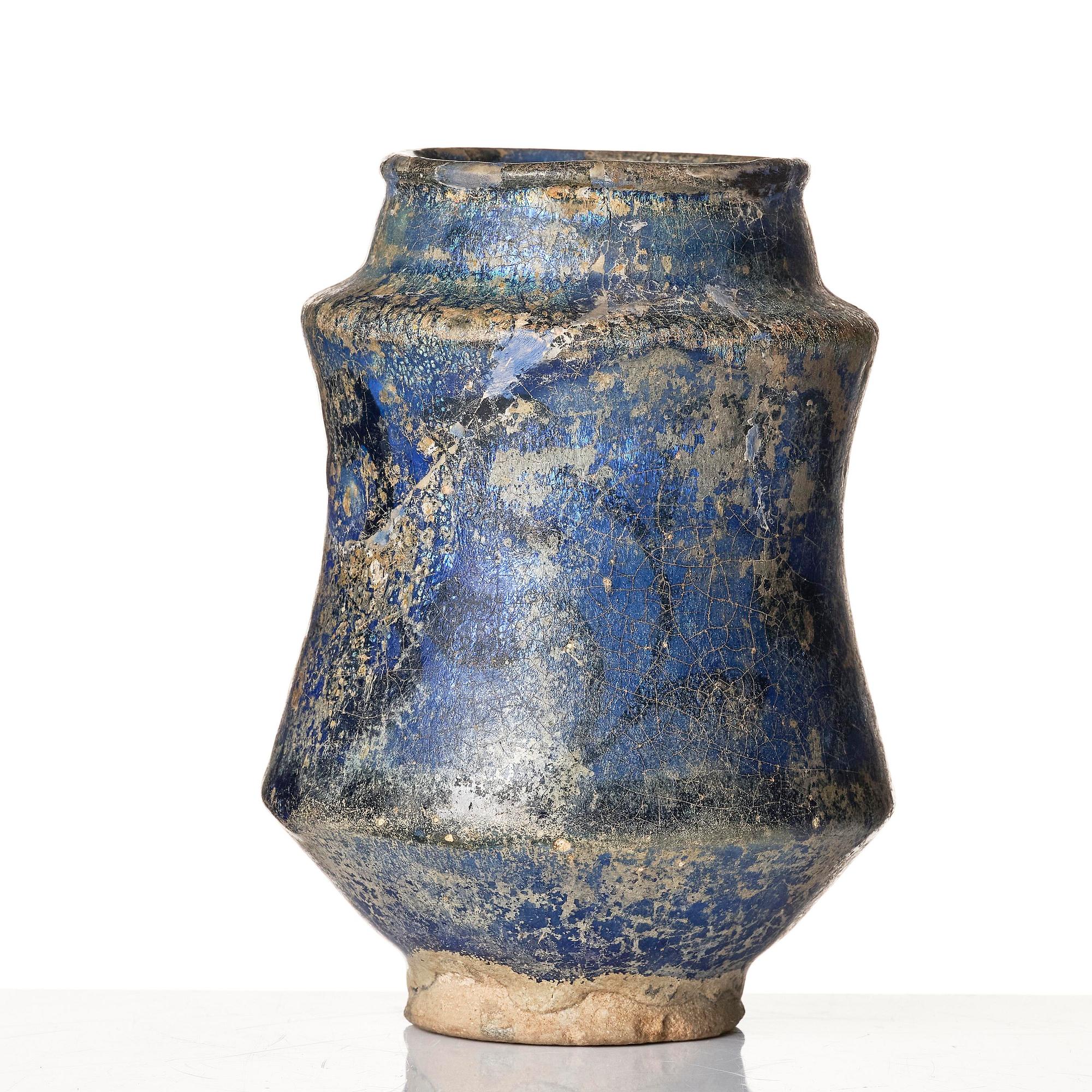 A blue and white glazed pottery vase, central Persia (Iran), 11th to 12th century.