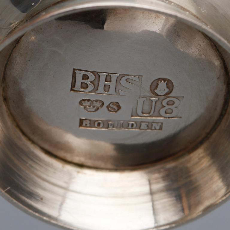 PARTI SILVER, 24 delar, bland annat 6 punschkoppar, Boliden, Stockholm 1946. Totalvikt ca 345 gram.