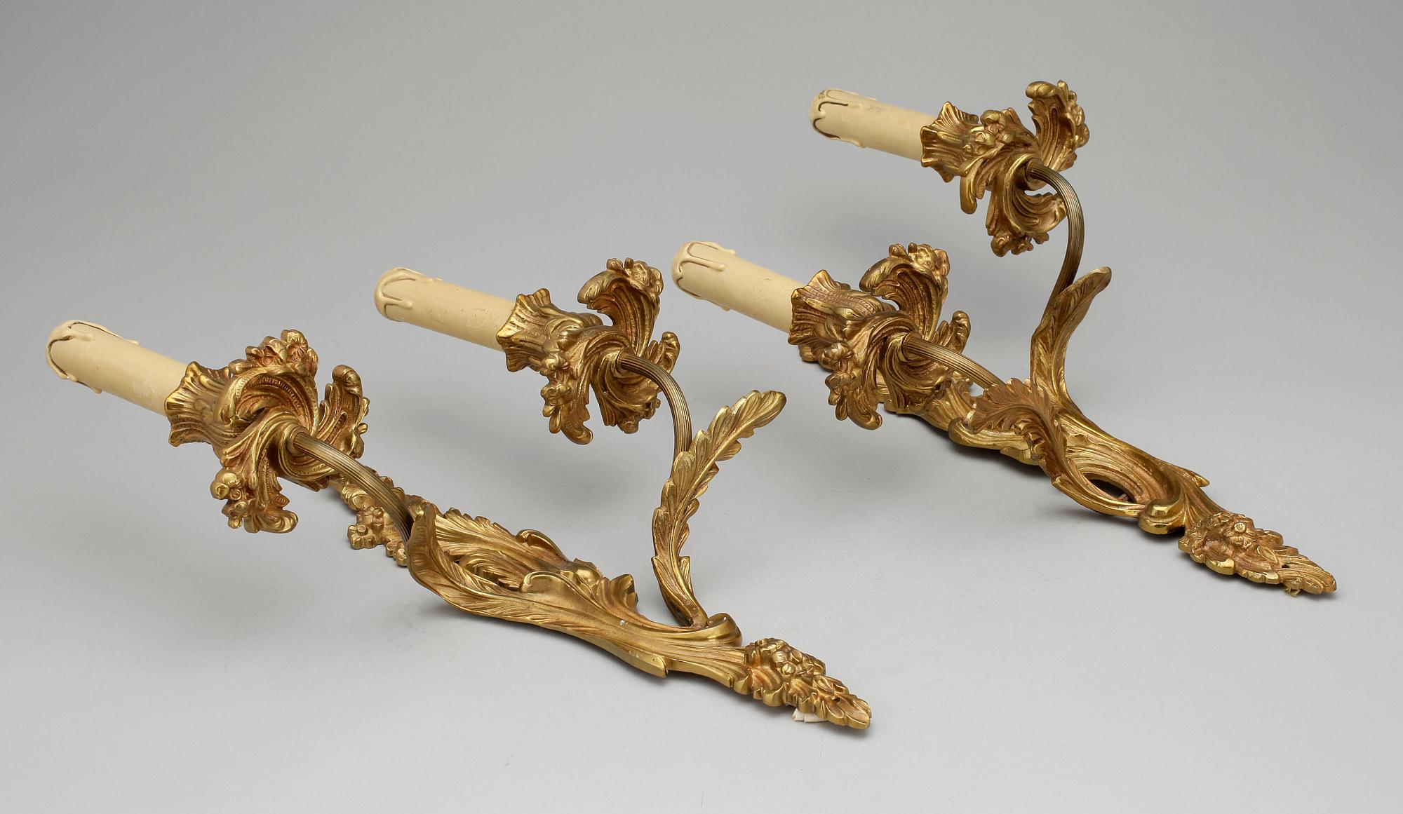 APPLIQUER, ett par, rokokostil, 1900-talets mitt.