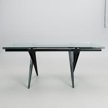 JATKETTAVA PÖYTÄ. Tender by Desalto. Decoma design, 1988.