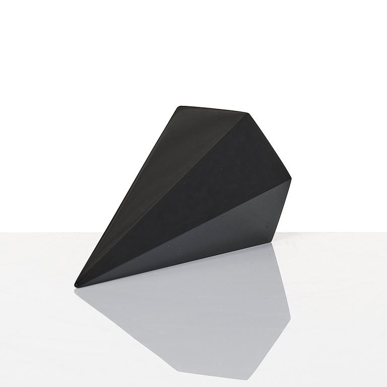 LAST, (Åsa Jungnelius, Gustaf Nordenskiöld och Fredrik Paulsen), an installation comprising five studio works /objects, Sweden 2014.