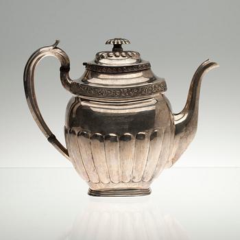KAFFESERVIS, 3 delar. 813 silver. Biedermeierstil, Bruno Alexander Nylund Helsingfors 1922. Vikt 1325 g.