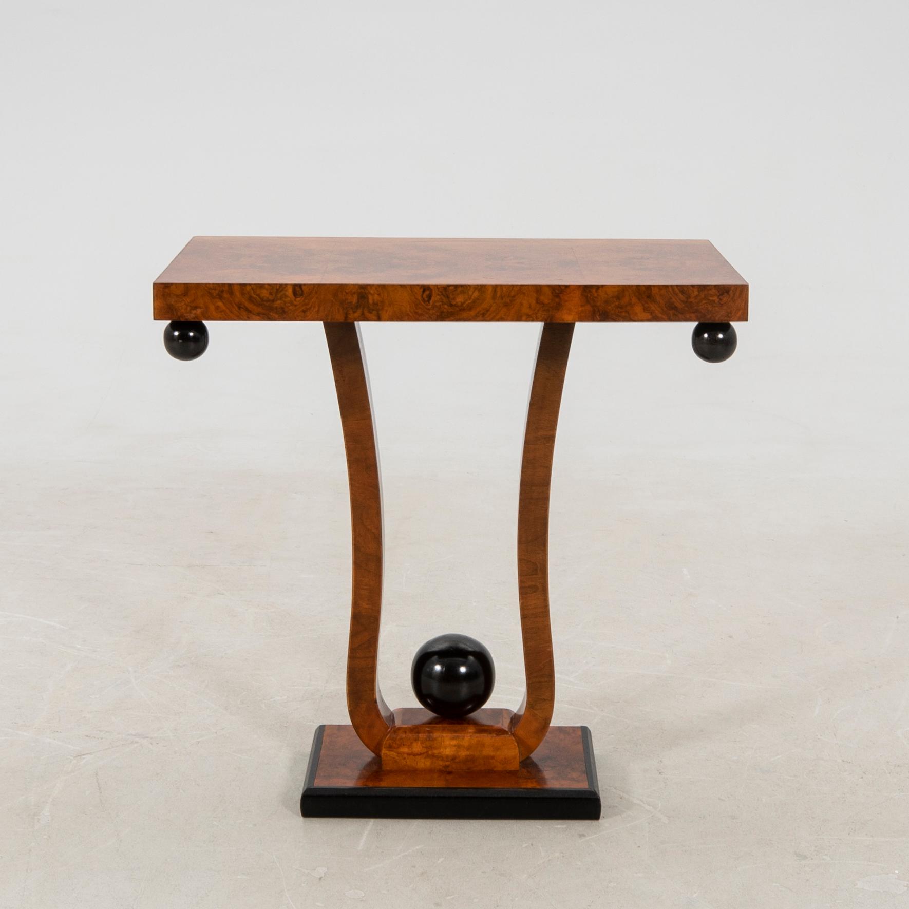 Konsolbord/sideboard Art Deco-stil 2000-tal.