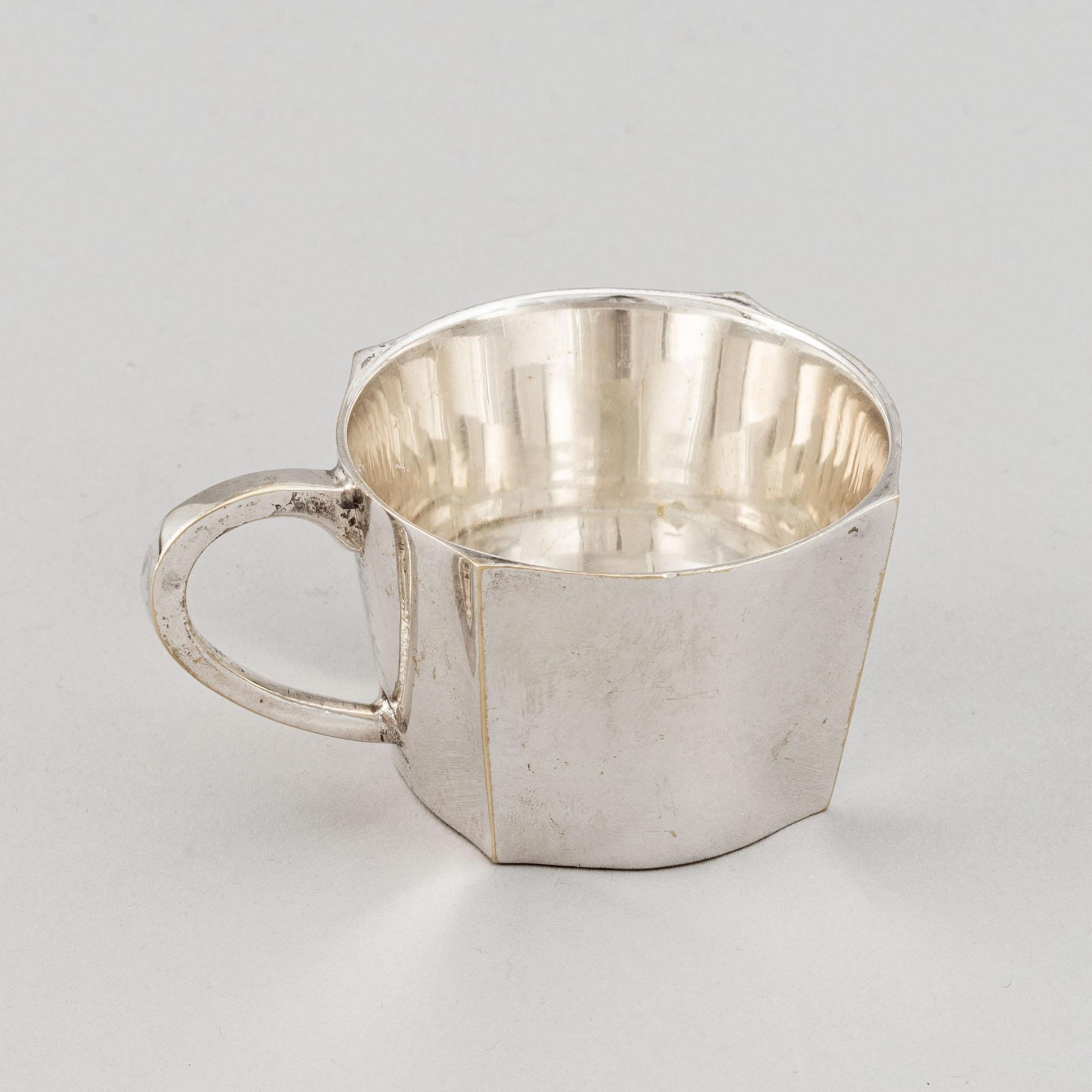 Sigvard Bernadotte, 24 pieces silver plate cocktail glasses, cups and mugs, GAB, Gense, Sweden.
