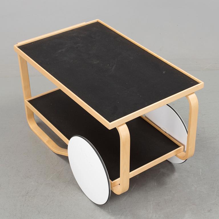 ALVAR AALTO, tevagn, modell 901, för Artek.