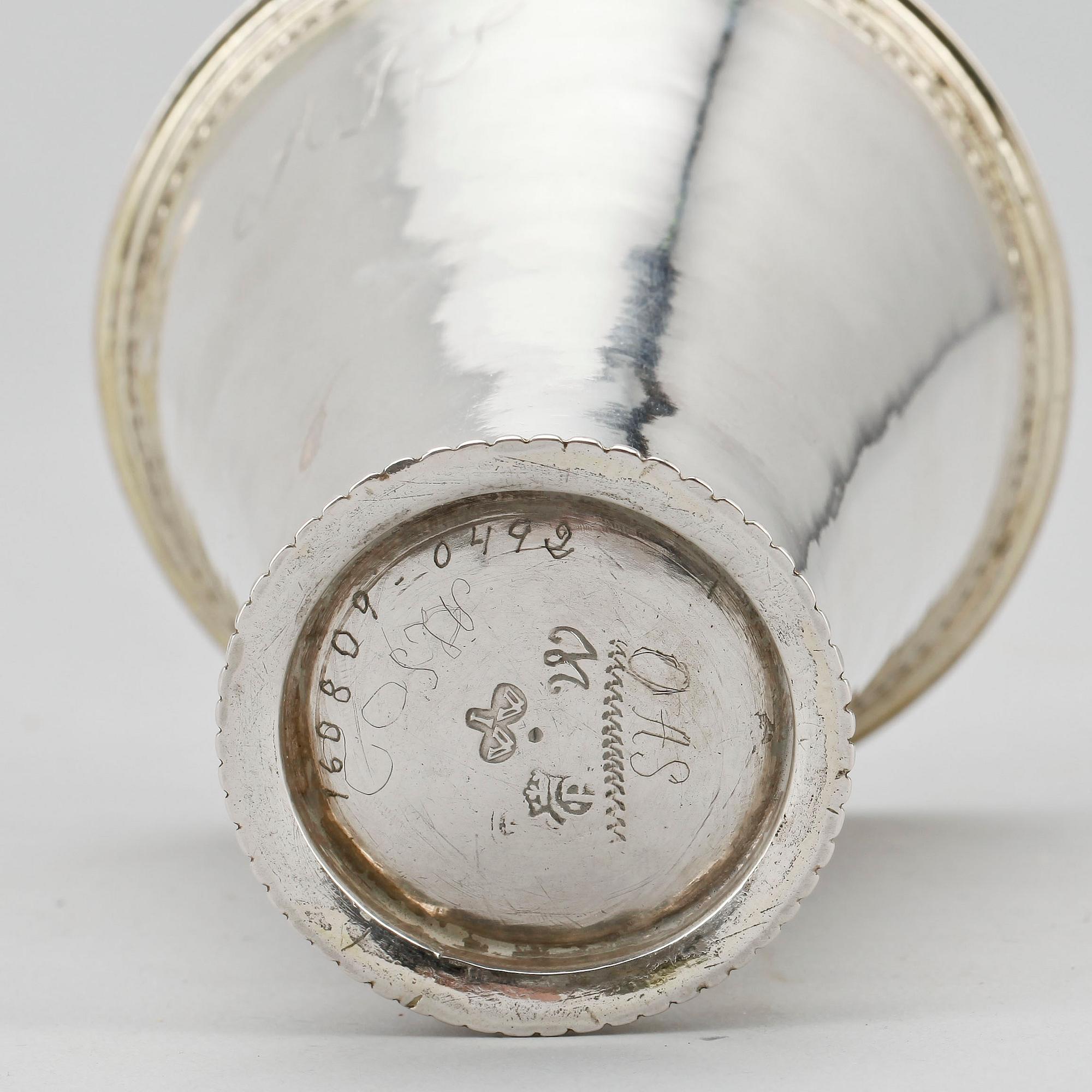 BÄGARE, silver, Johan Wennerwall, Göteborg 1737. Vikt ca 96 gram.