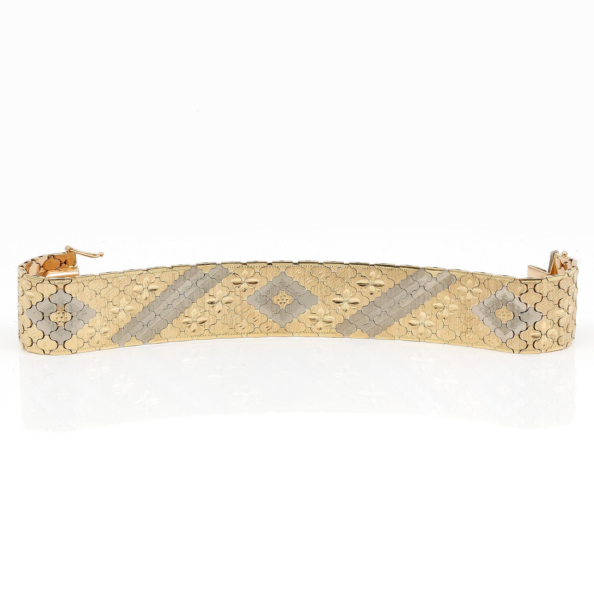ARMBAND, tvåfärgat 18K guld, Vincenza, Italien, 1900-talets sista kvartal. Total vikt 57 g.