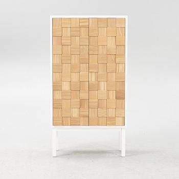 Sara Larsson, skåp, "Collect 2016", A2, samtida.