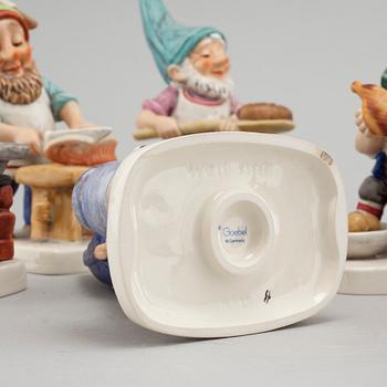 A set of 9 porcelain Goebel figurines, Germany.