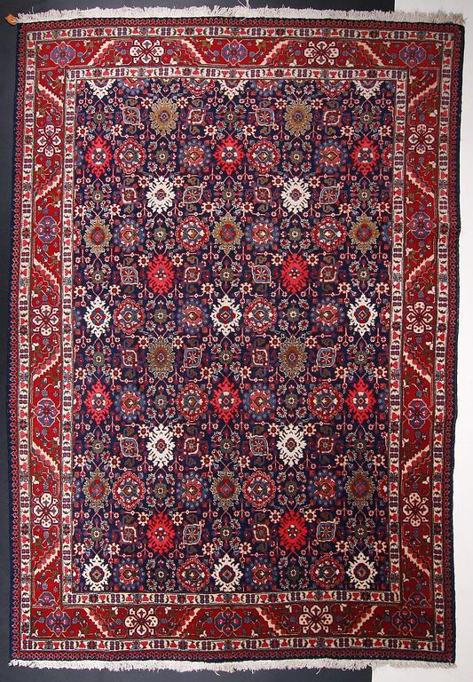 MATTA. Täbriz 246 x 350.