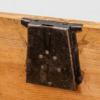 Chest, folk art, 19th century.