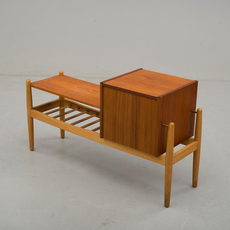 HALLMÖBEL, 1950/60-tal.