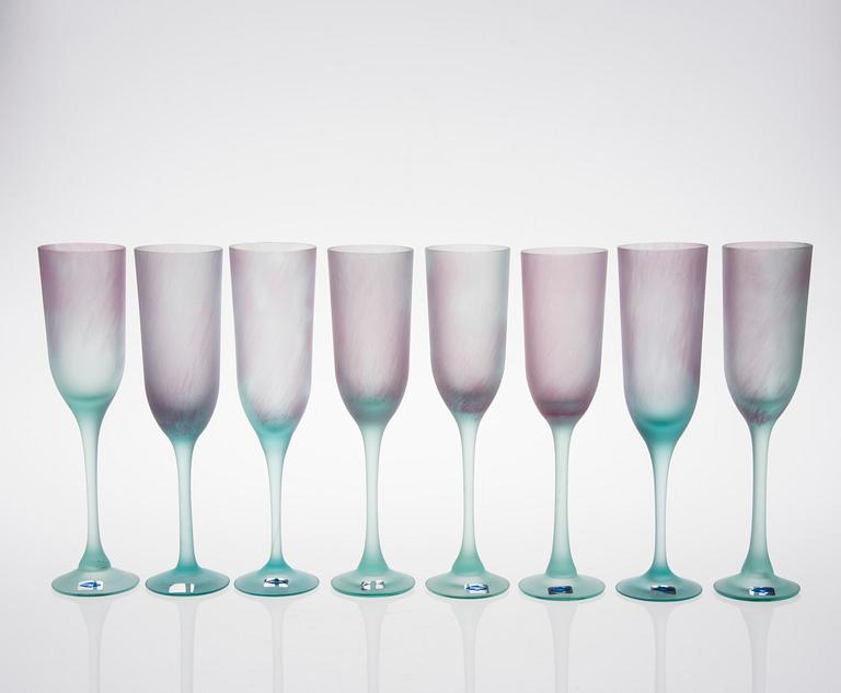 OIVA TOIKKA, CHAMPAGNE AND COCKTAIL GLASSES, 8 + 3 PCS. Paletti 800. Sign. O. Toikka, Nuutajärvi.