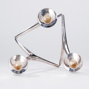 LJUSSTAKE, silver, Anna-Greta Eker, Auran Kultaseppä, Åbo 1978. Vikt 198 g.