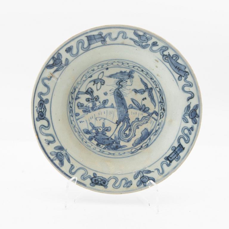 A Chinese Ming Dynasty (1368-1644) porcelain dish.