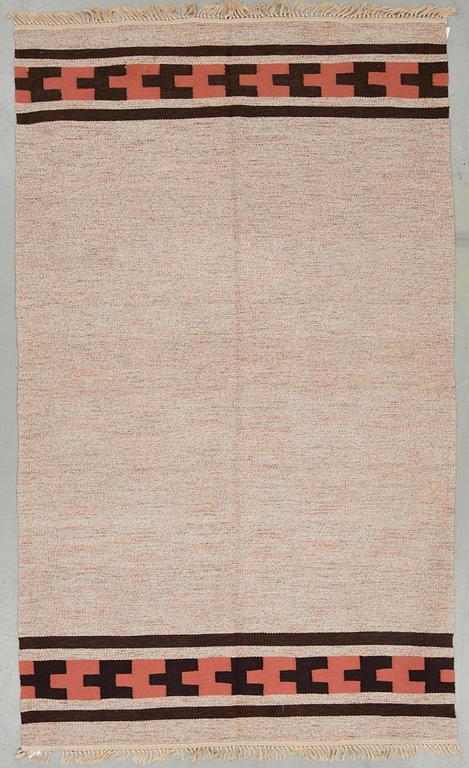 MATTA, rölakan. Ca 256x153 cm.