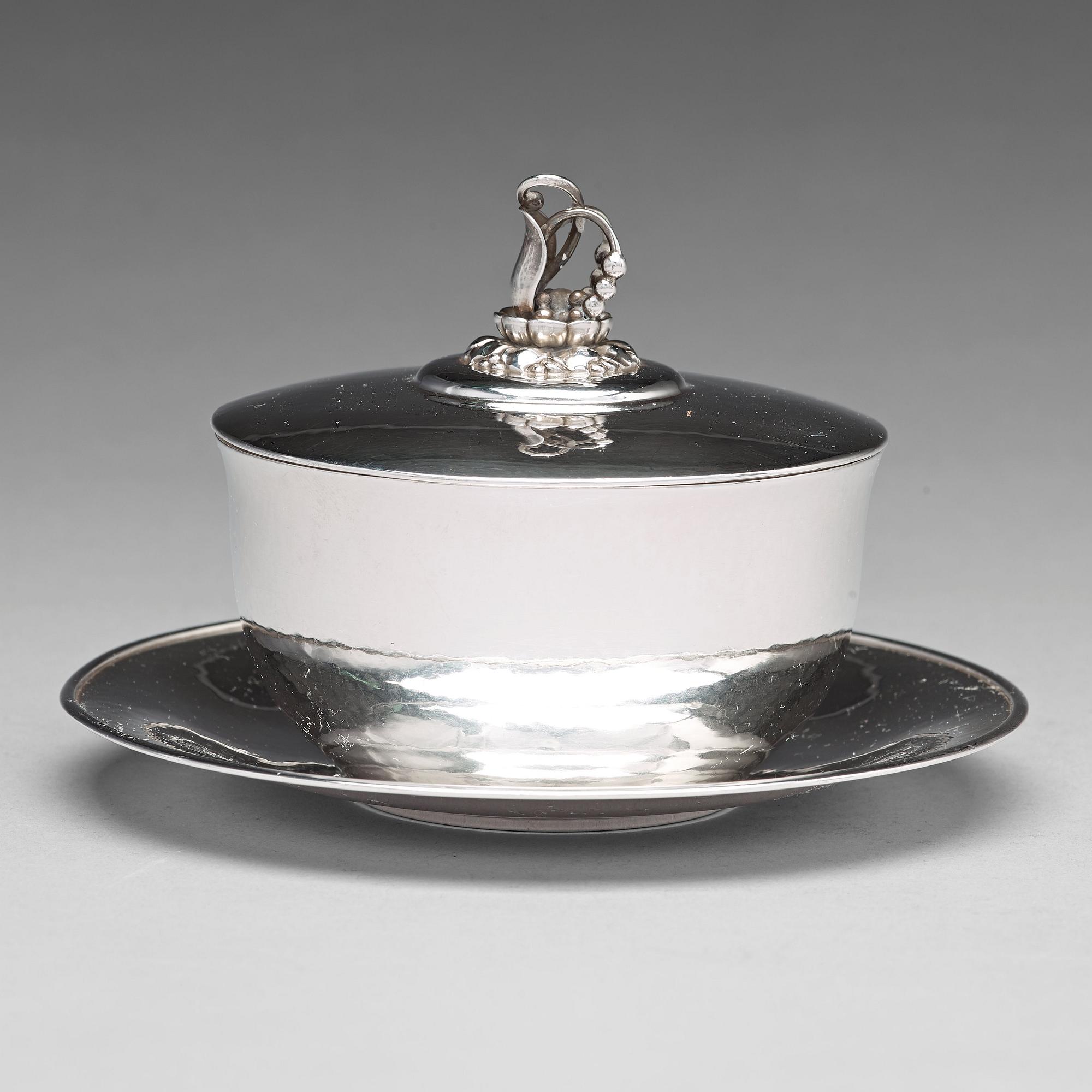 Harald Nielsen, a sterling bowl with cover and stand, Georg Jensen, Denmark 1933-44, design no 610.